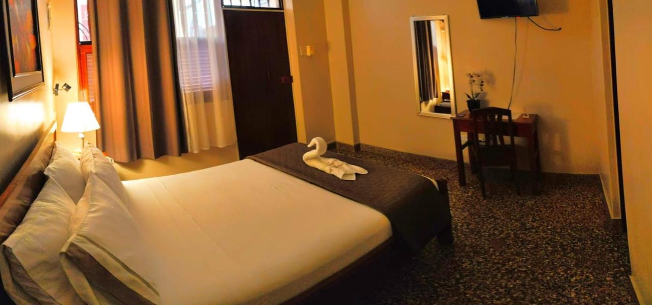 El Virrey Hospedaje Pucallpa Eksteriør bilde